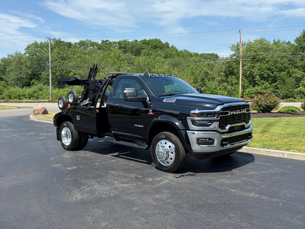 2026 Ram 5500 Wrecker (Key# 2117) 1